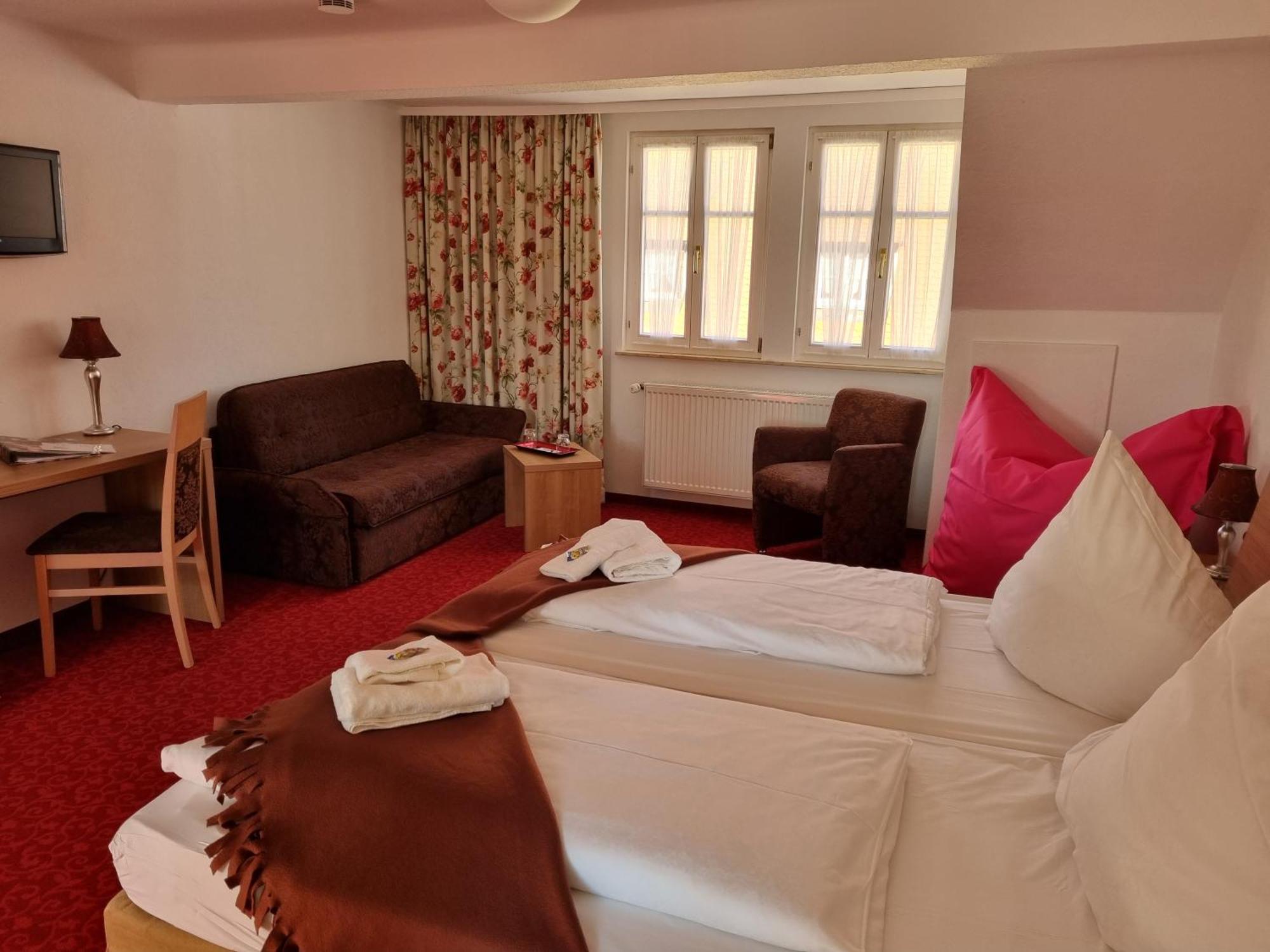 Boutiquehotel Goldene Rose - Self-Check-In Rothenburg ob der Tauber Exterior photo