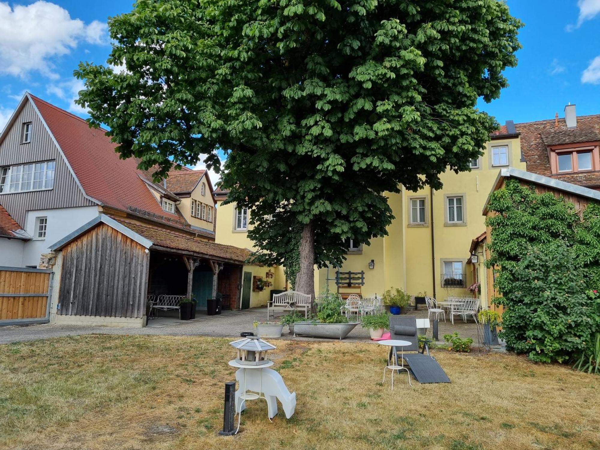 Boutiquehotel Goldene Rose - Self-Check-In Rothenburg ob der Tauber Exterior photo
