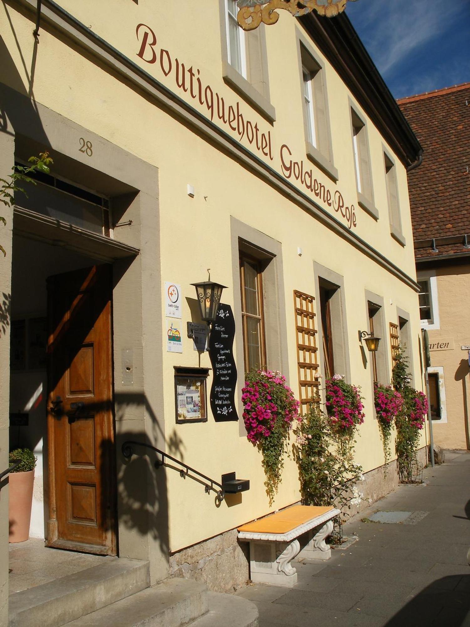 Boutiquehotel Goldene Rose - Self-Check-In Rothenburg ob der Tauber Exterior photo