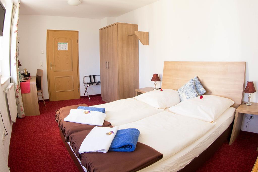 Boutiquehotel Goldene Rose - Self-Check-In Rothenburg ob der Tauber Exterior photo