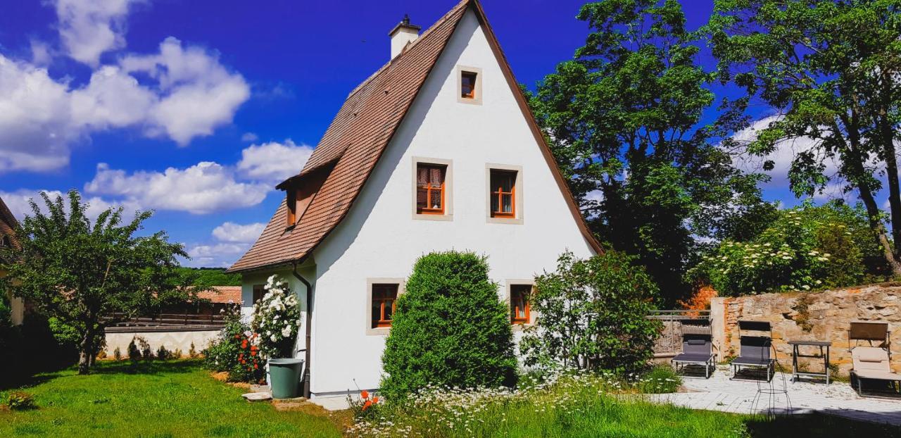 Boutiquehotel Goldene Rose - Self-Check-In Rothenburg ob der Tauber Exterior photo